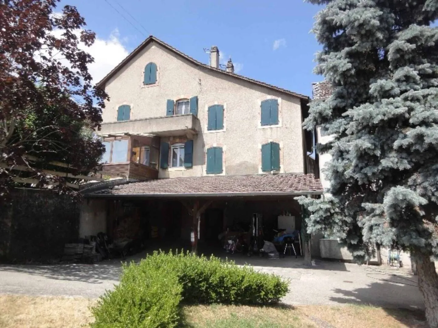 Charmante maison mitoyenne de 4½ pièces avec jardin et place de parc - Photo 1 sur 12