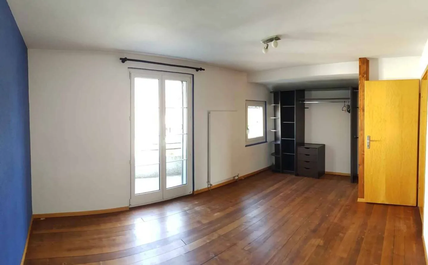 Charmante maison mitoyenne de 4½ pièces avec jardin et place de parc - Photo 5 sur 12