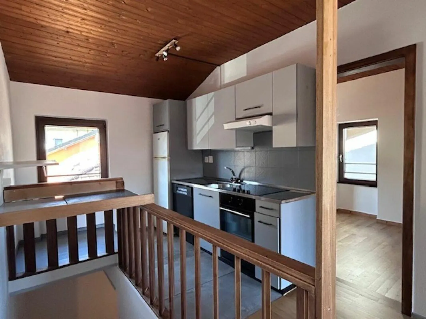 4.5 ROOM DUPLEX APARTMENT WITH GARDEN - Photo 6 of 19