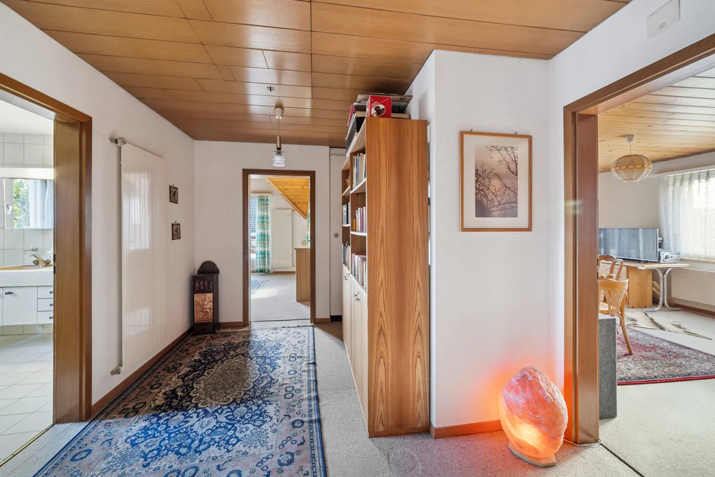 Großes 6,5-Zimmer-Haus auf großem Grundstück in Meyriez - Foto 7 von 13