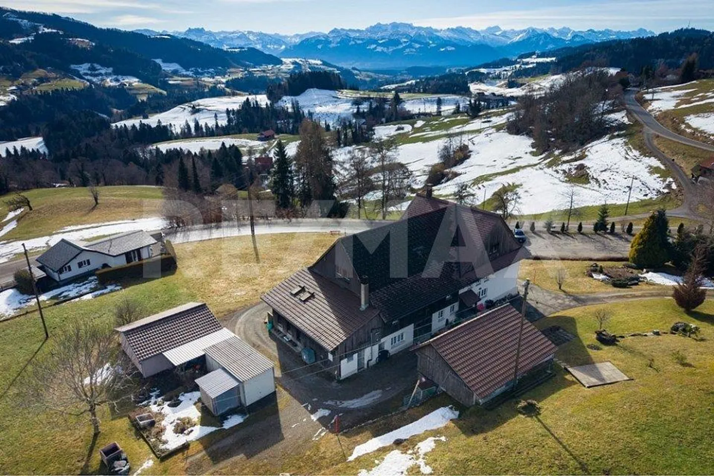 Charmante Maison Familiale avec Vue sur Montagne - Photo 3 sur 13