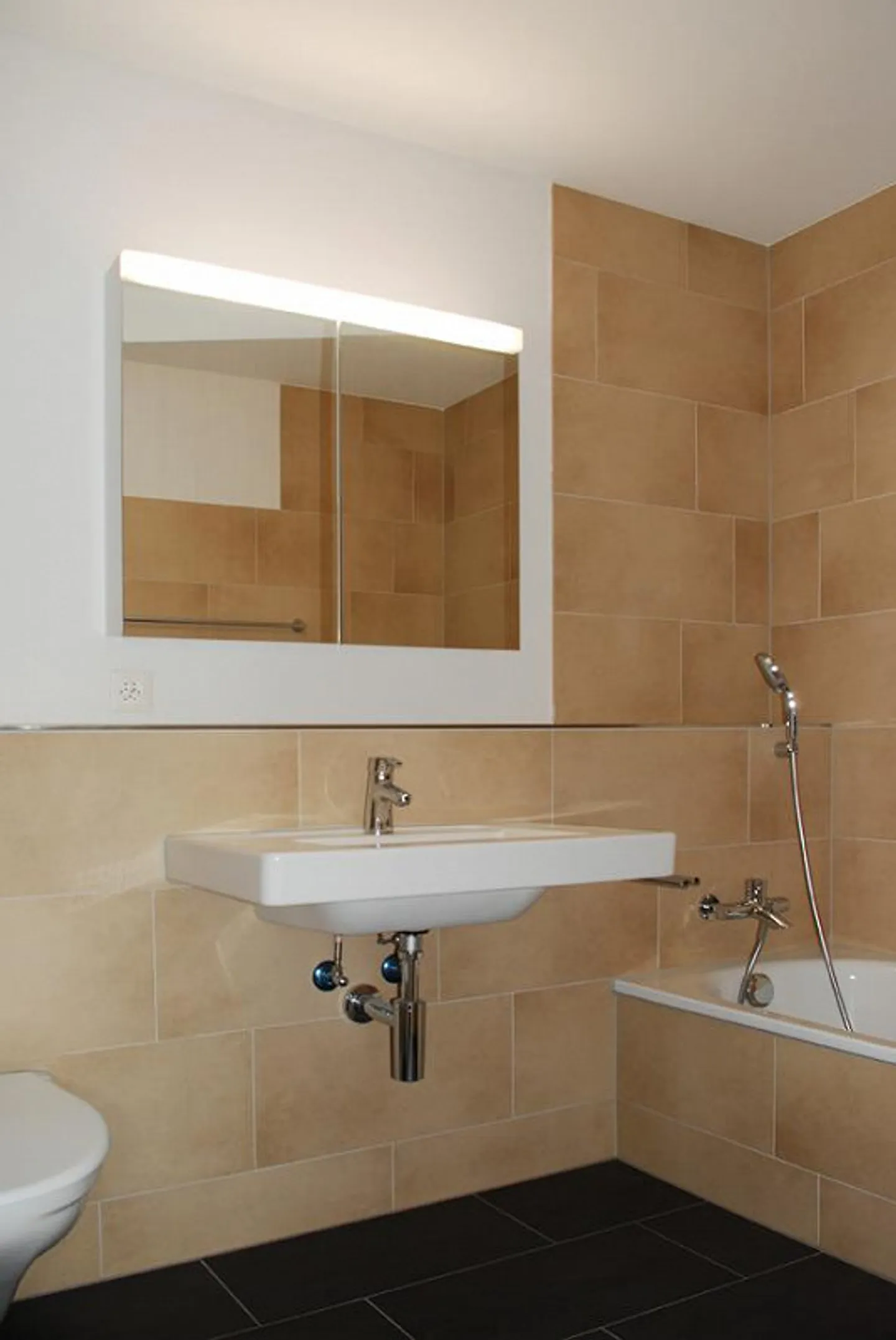 The perfect place for your family happiness! - Photo 7 of 11