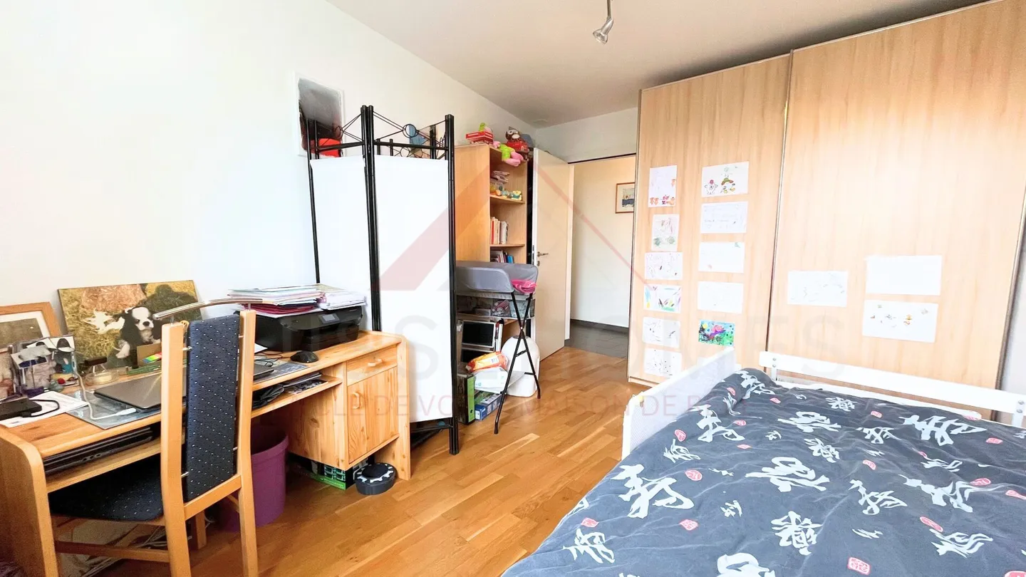 Penthouse d'exception 4,5 pièces avec grande terrasse - Vue dégagée, calme absolu et emplacement idéal - Photo 13 sur 17