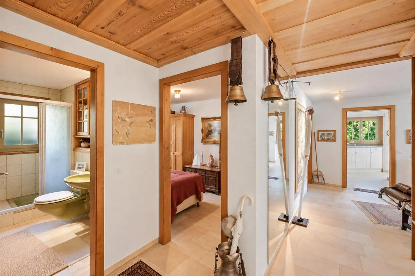 Alpine Dream Home with Panoramic View in Château-d'OEx - Photo 12 of 23