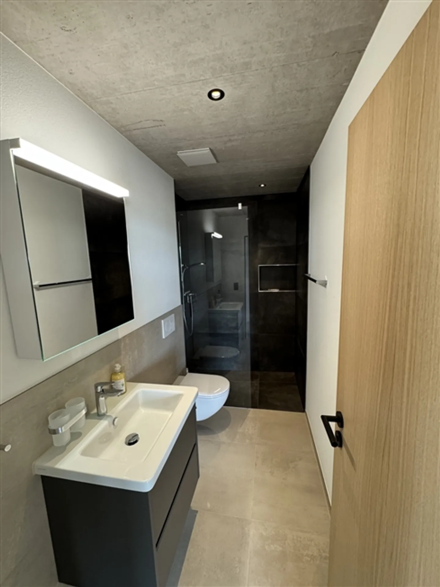 Apartment for rent - Photo 8 of 10