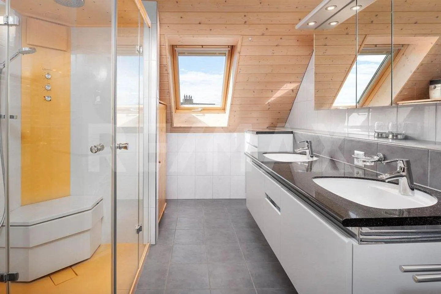 Gepflegte, grosszügige Dachwohnung - Photo 6 of 13