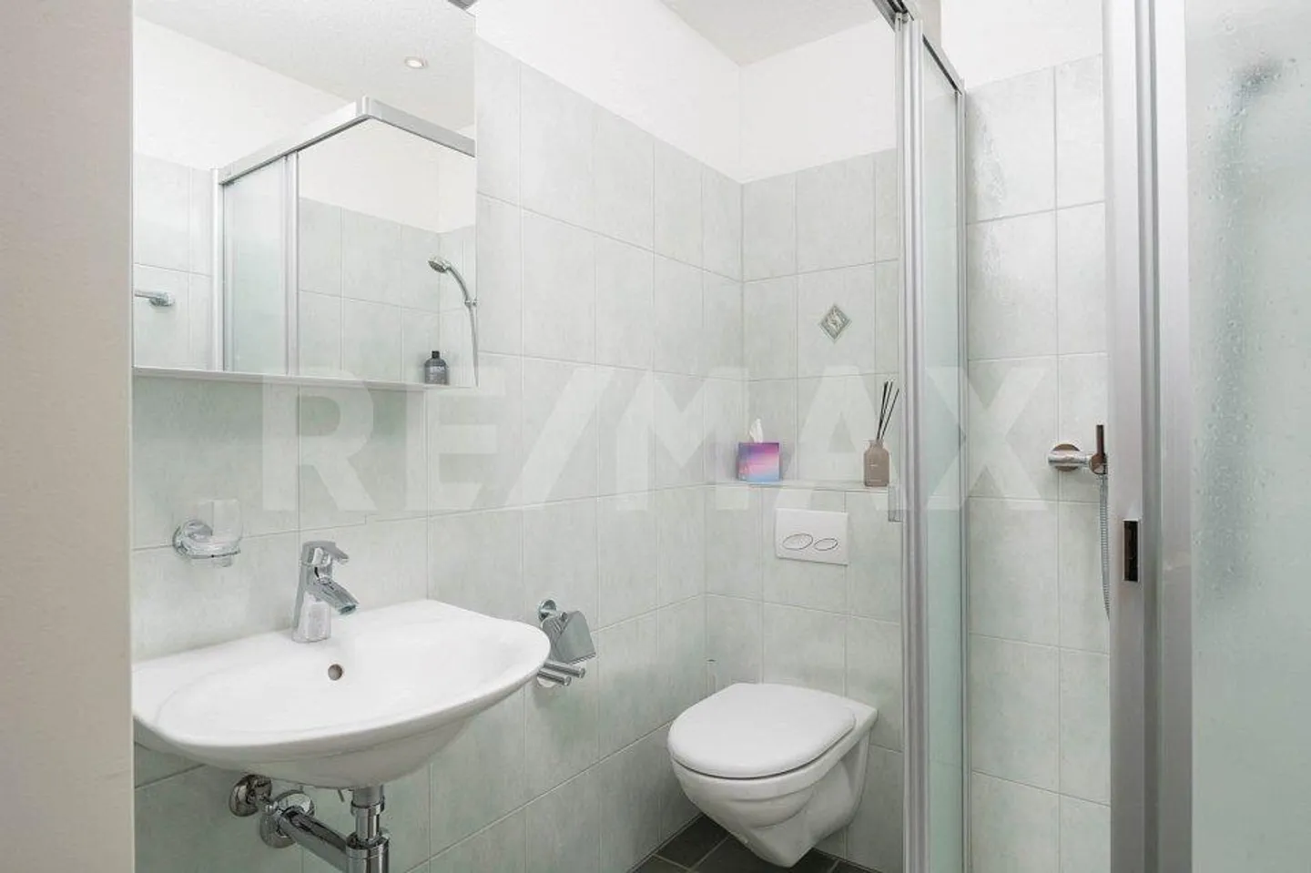 Gepflegte, grosszügige Dachwohnung - Photo 7 of 13