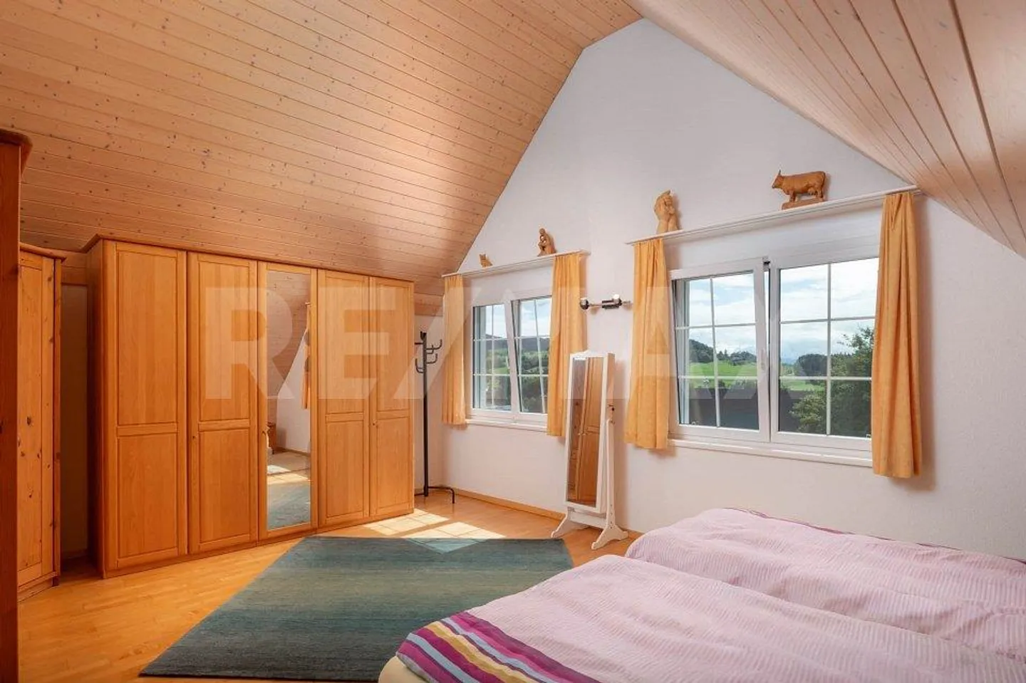 Gepflegte, grosszügige Dachwohnung - Photo 8 of 13