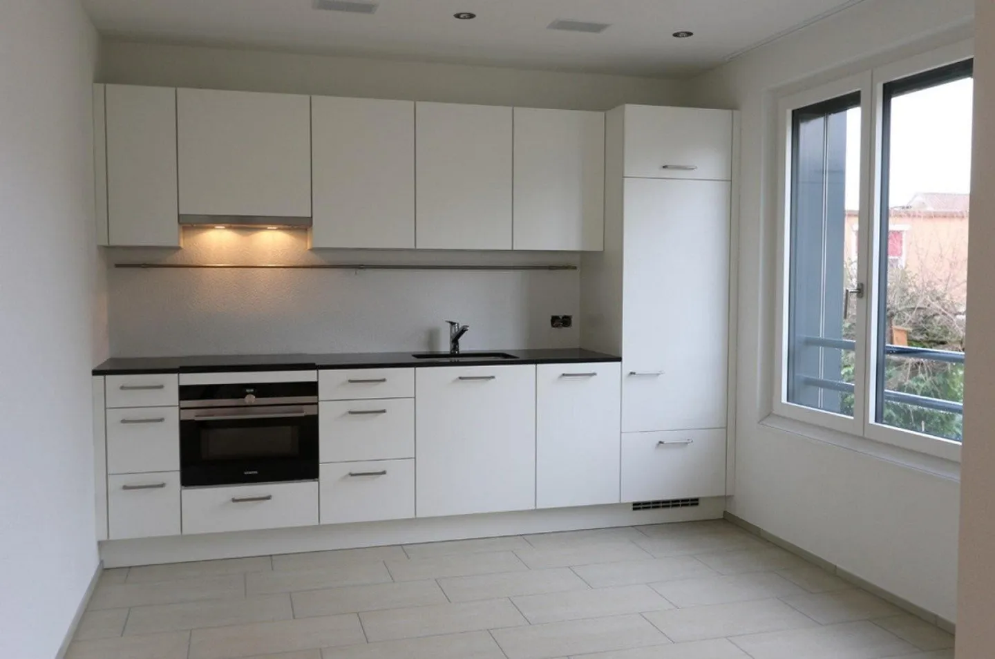Moderne 2.5 Zimmerwohnung an zentraler Lage – Nähe Bahnhof - Photo 2 of 8