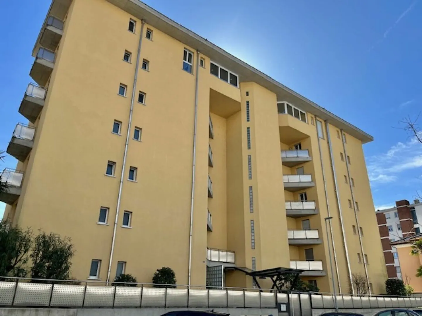 Appartamento in vendita - Foto 2 di 14