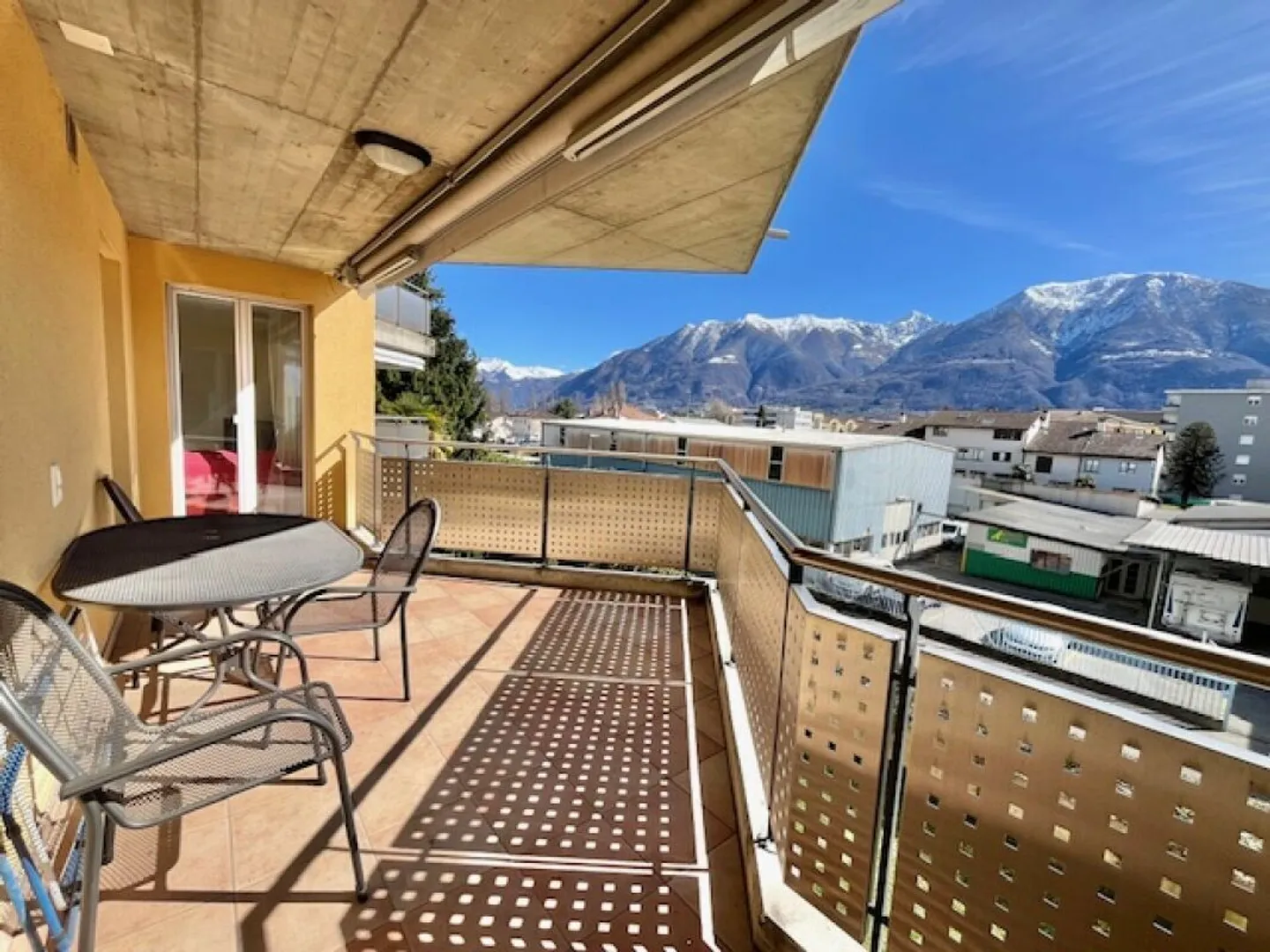 Appartamento in vendita - Foto 10 di 14