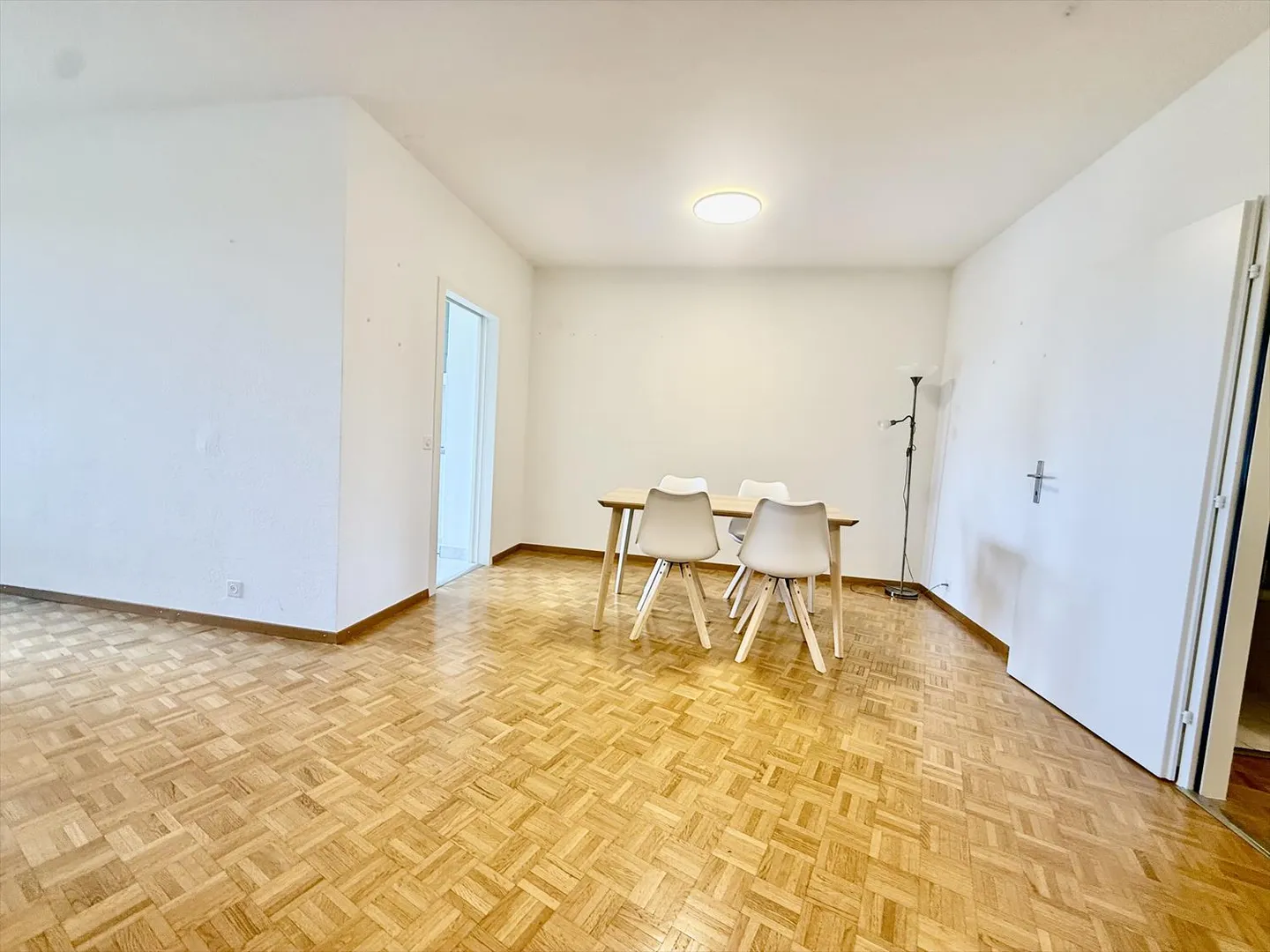 Appartement 6 pièces - Photo 2 sur 9