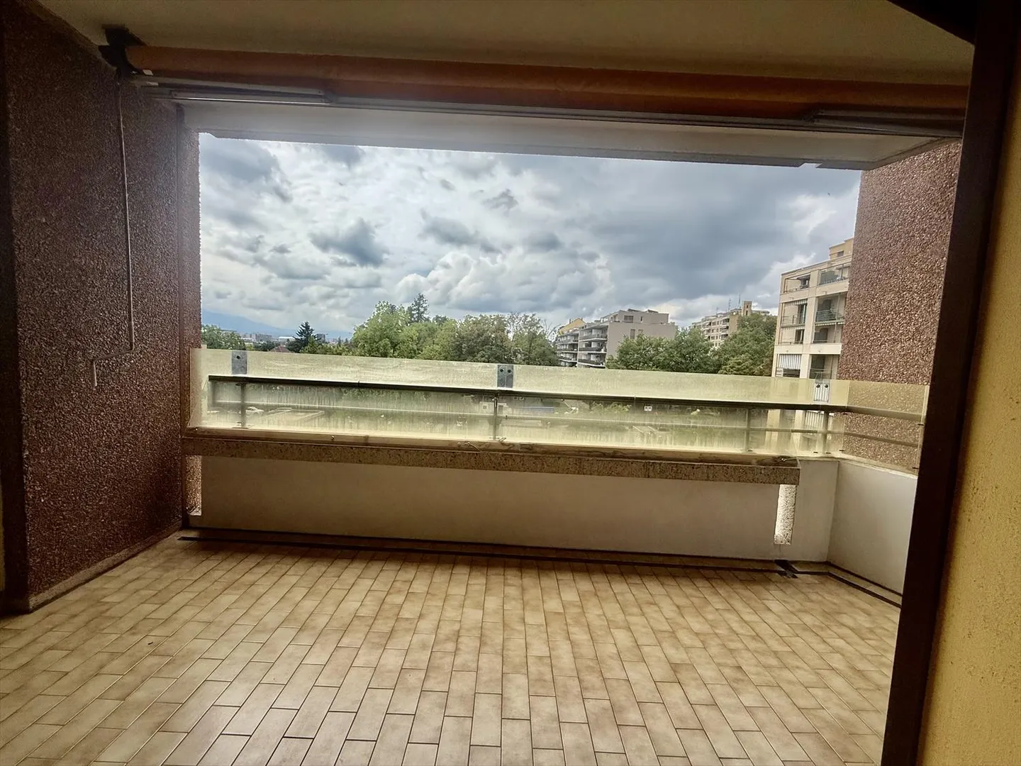 Appartement 6 pièces - Photo 4 sur 9