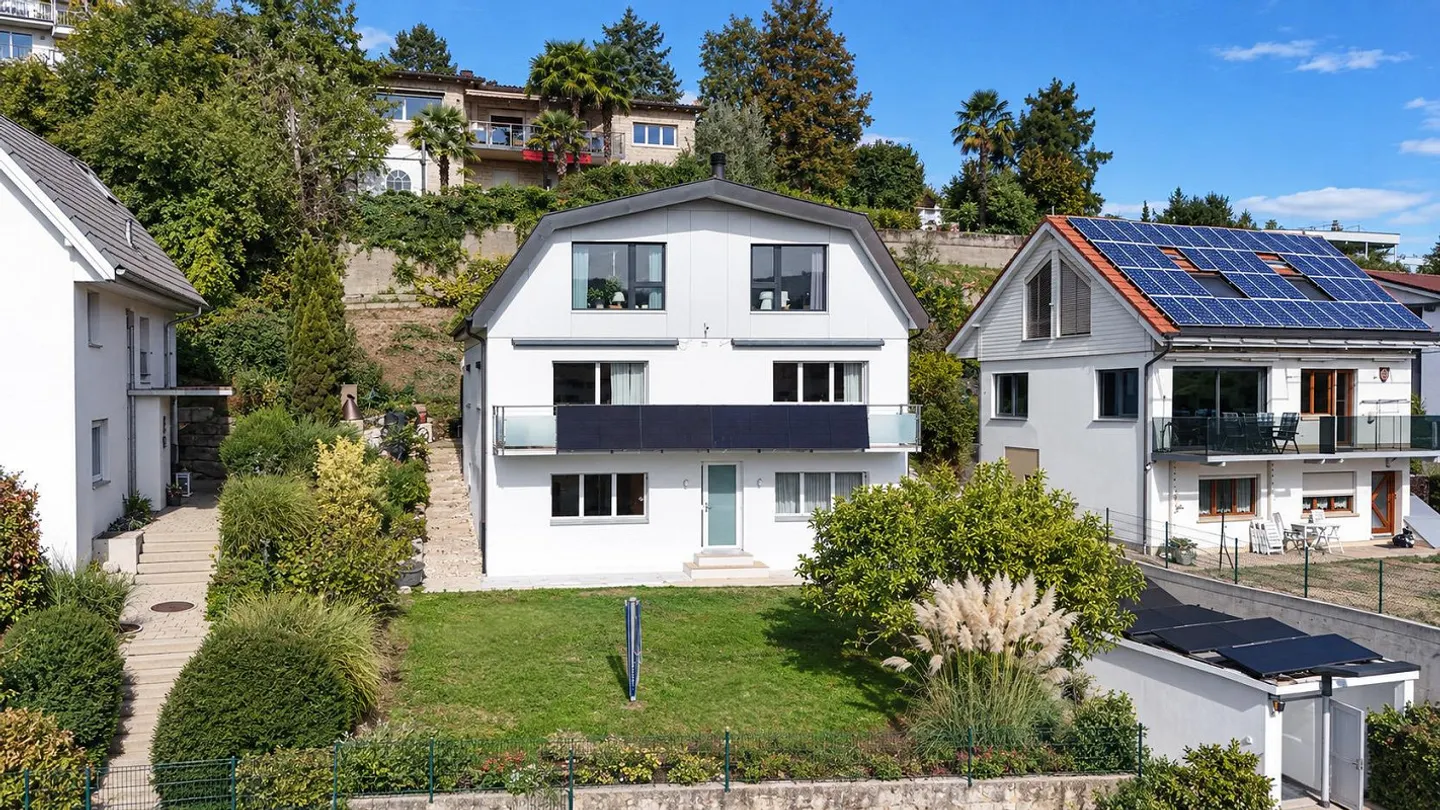 Incantevole Casa Unifamiliare con Giardino - Foto 1 di 14