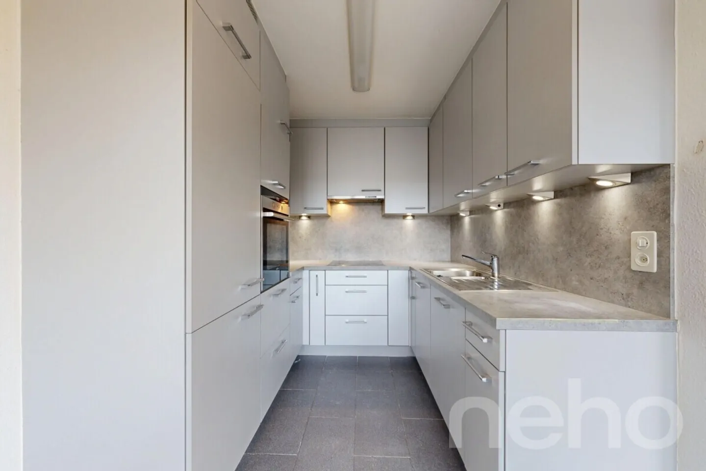 Appartamento 4.5 stanze con balcone e garage sotterraneo a Kleinbasel - Foto 12 di 12