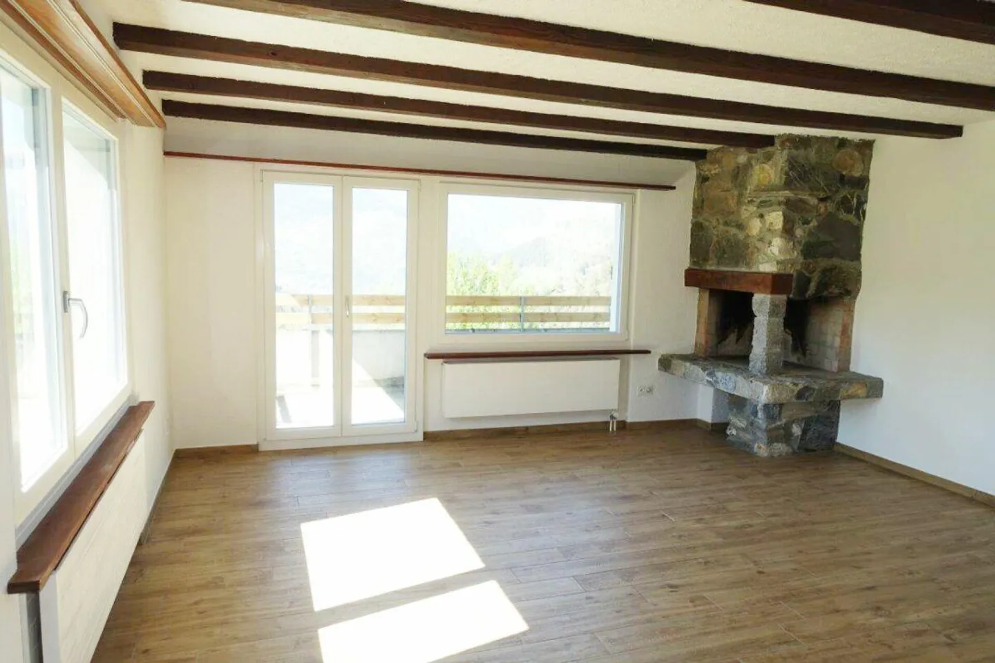 4½-Room Apartment on the 1st Floor with Expandable Attic - Photo 2 of 5