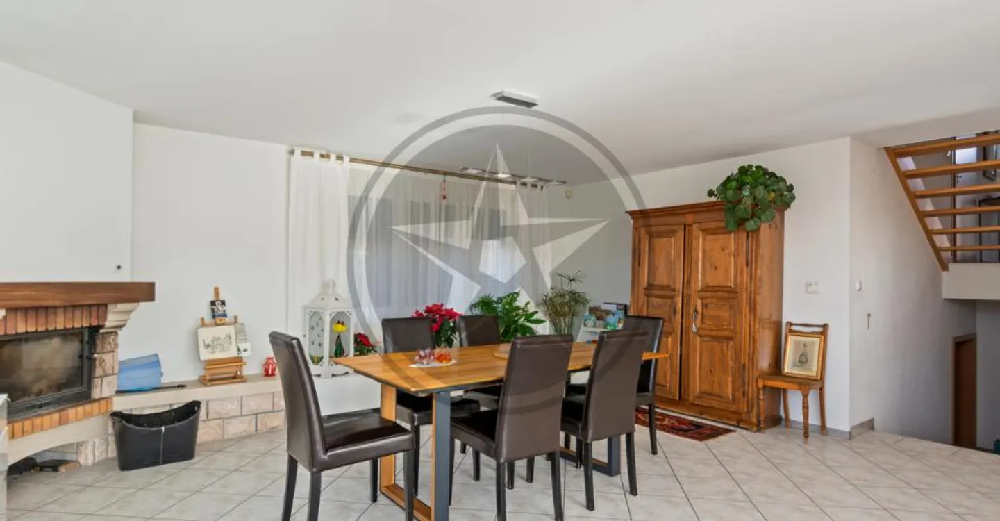 Duplex spacieux avec atelier - Photo 6 sur 10