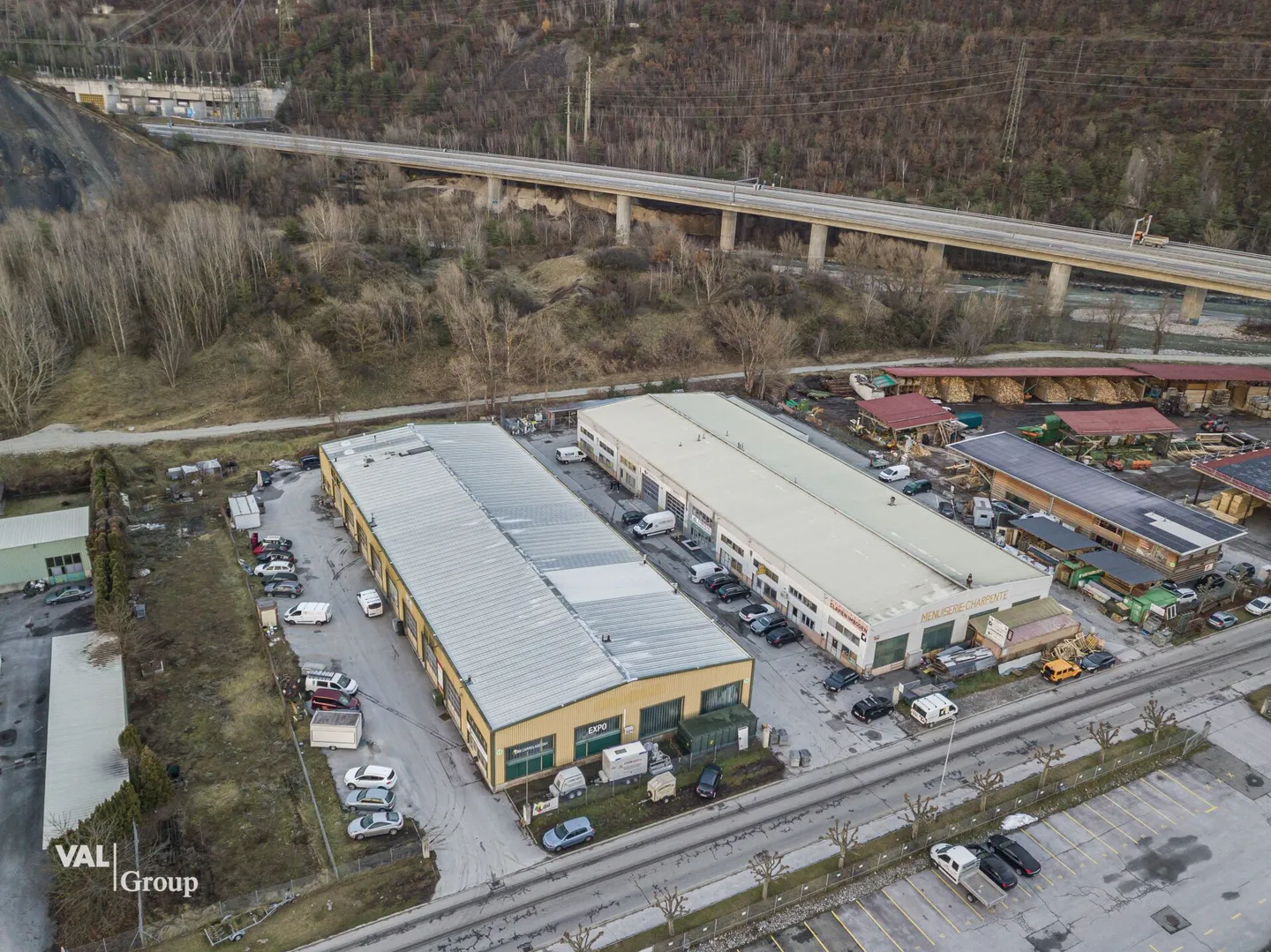 Magnifique surface commerciale de 170m2 - Photo 2 sur 8