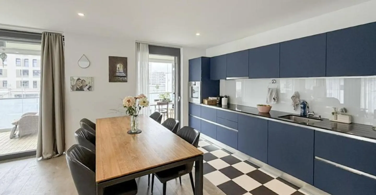 3.5-room apartment with magnificent veranda - Bulle - Photo 6 of 13