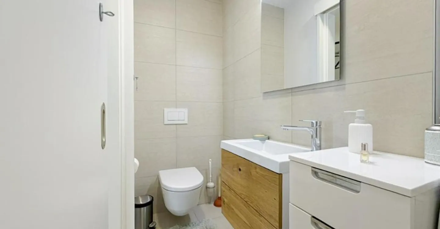 3.5-room apartment with magnificent veranda - Bulle - Photo 12 of 13