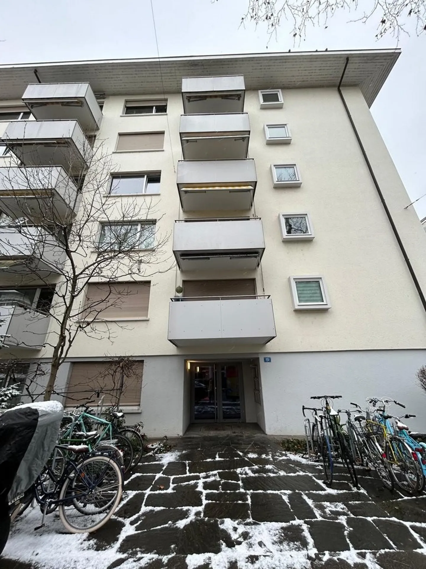 Appartamento moderno e spazioso di 4 stanze in affitto - Foto 1 di 11