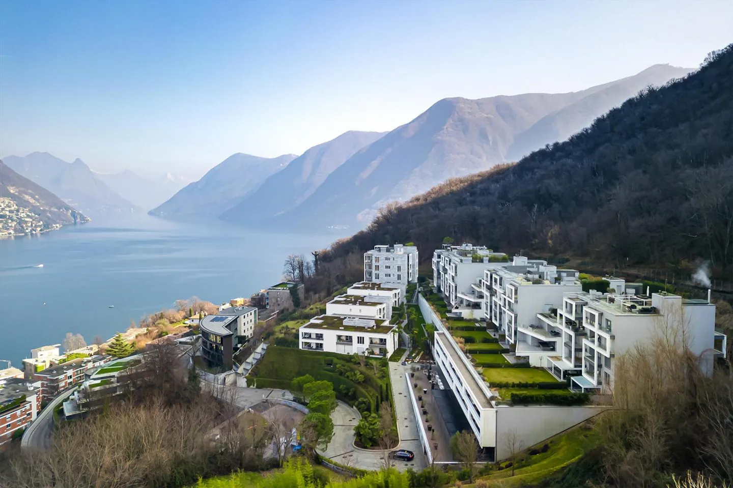 Appartamento con spettacolare vista lago - Foto 1 di 15