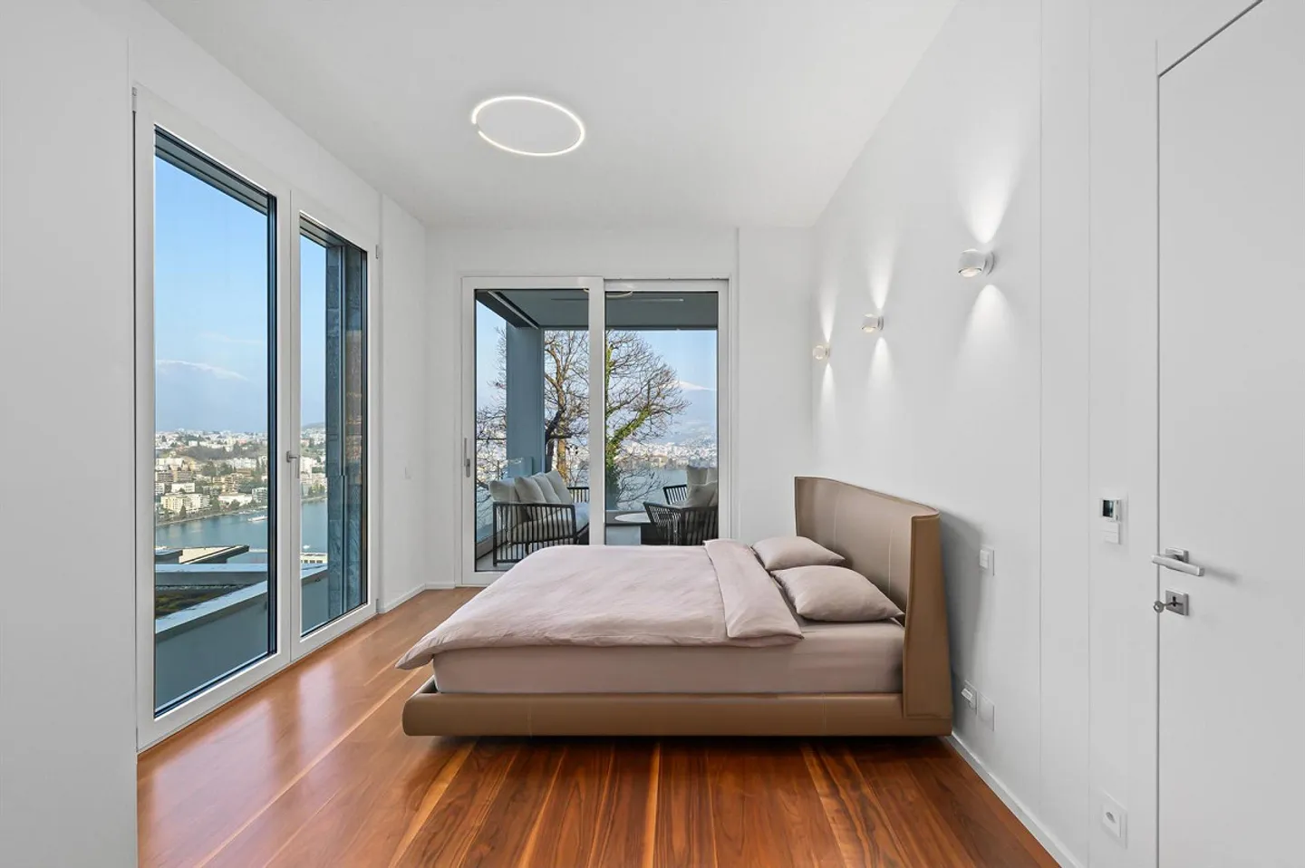 Appartamento con spettacolare vista lago - Foto 6 di 15
