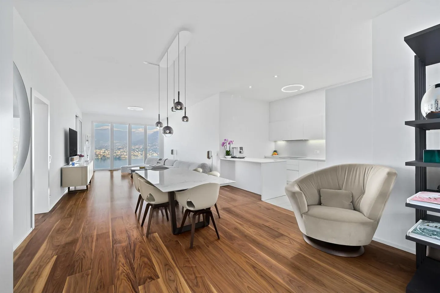 Appartamento con spettacolare vista lago - Foto 8 di 15