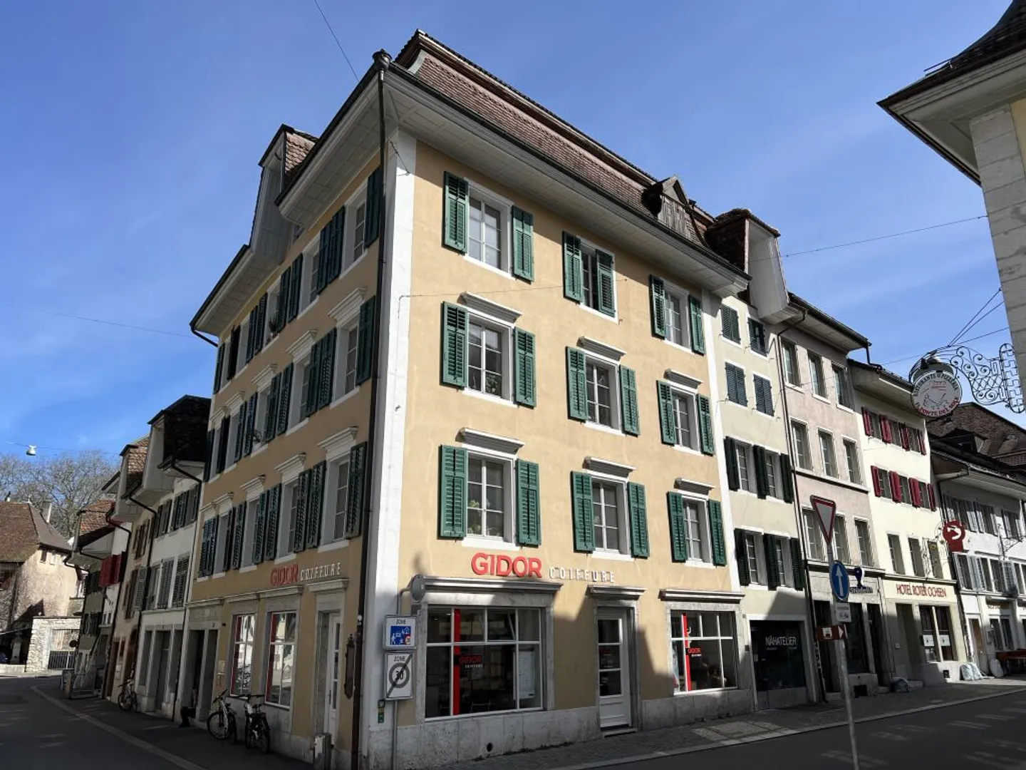 Charmante appartement 3 pièces au cœur de Solothurn - Photo 1 sur 12