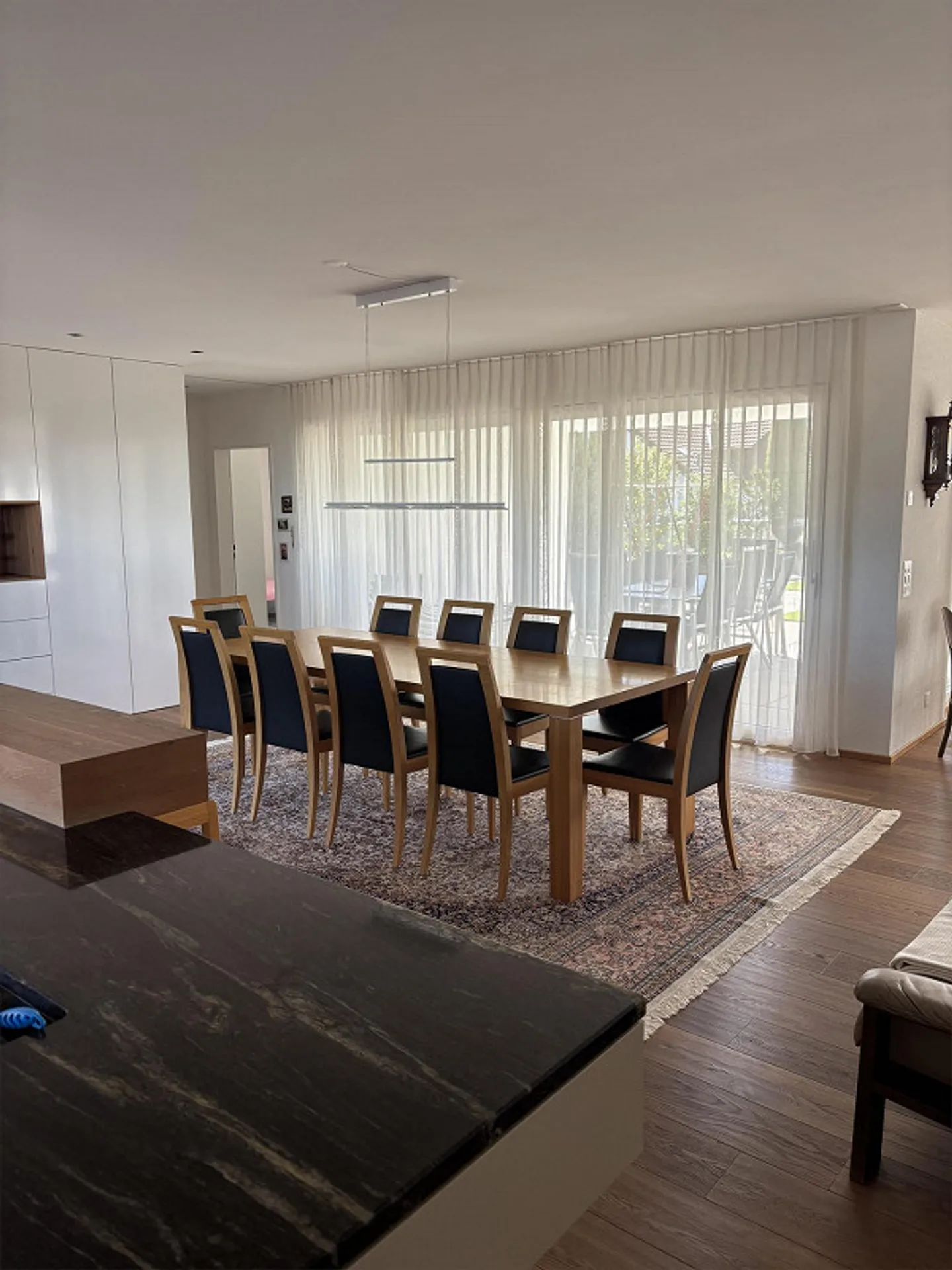 Light-Filled Penthouse Apartment - Photo 4 of 21