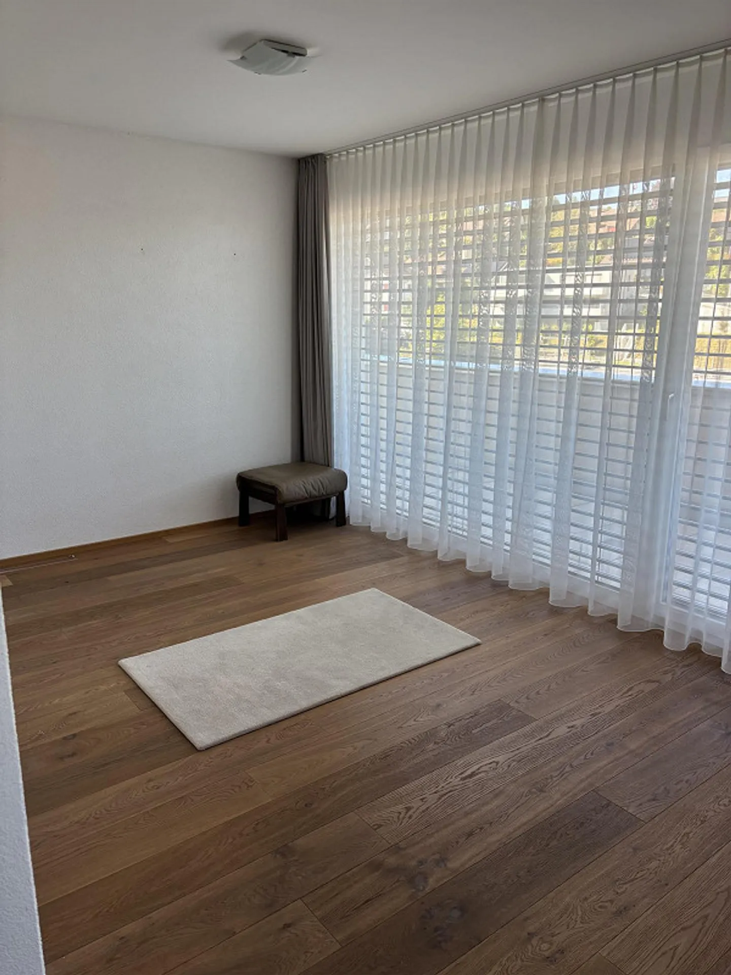 Light-Filled Penthouse Apartment - Photo 14 of 21