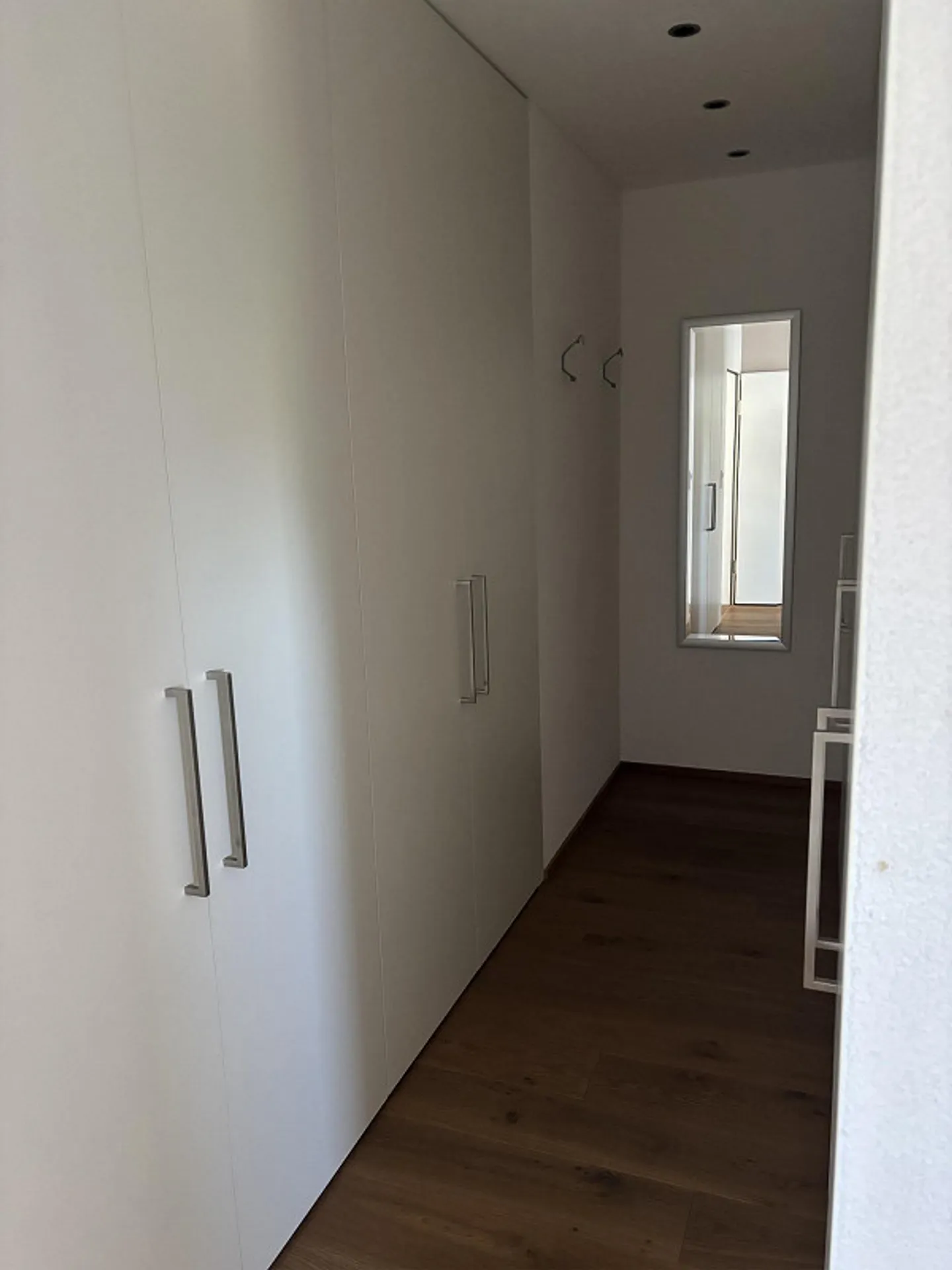Light-Filled Penthouse Apartment - Photo 15 of 21