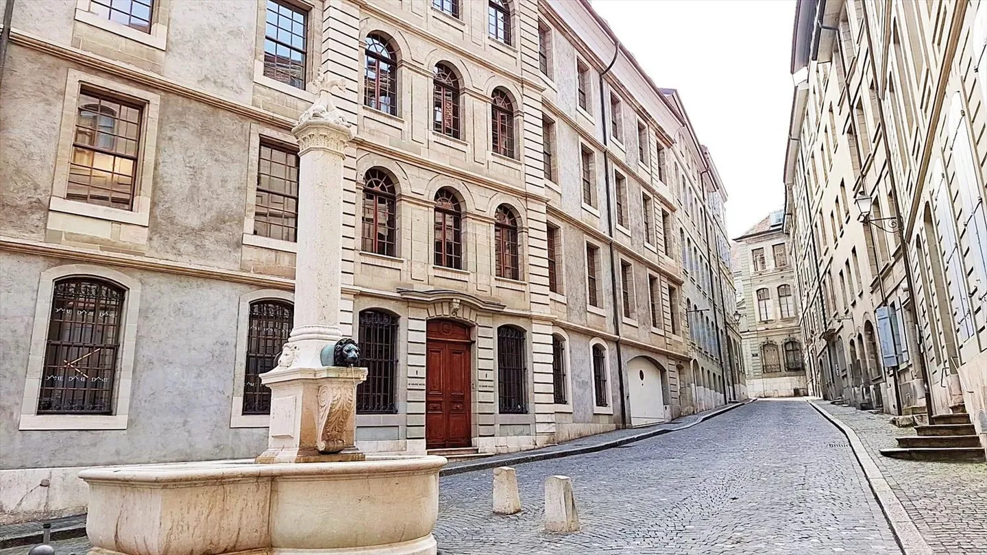 Office 10 rooms - Photo 1 of 9