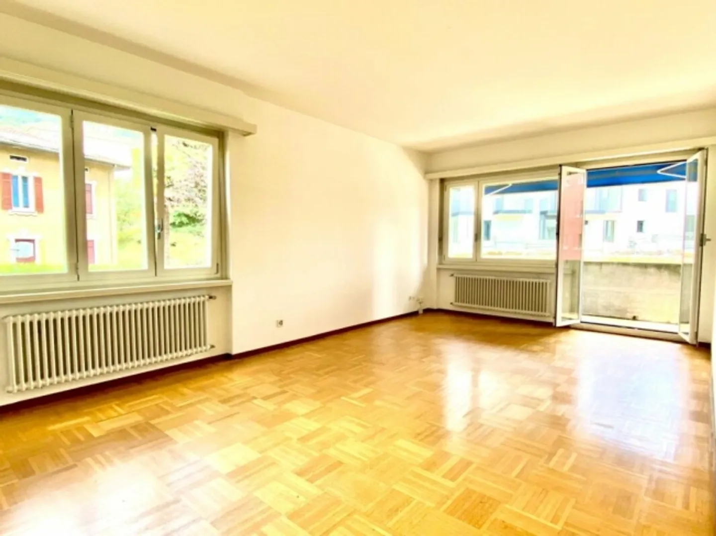 «Luminoso appartamento  di 3,5 locali, 1. piano- Vacallo» - Foto 3 di 18