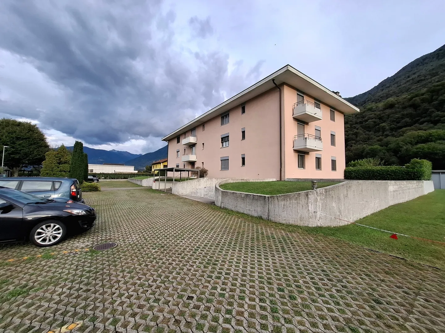 Appartement ensoleillé de 1,5 pièces à Contone, TI - Photo 7 sur 8