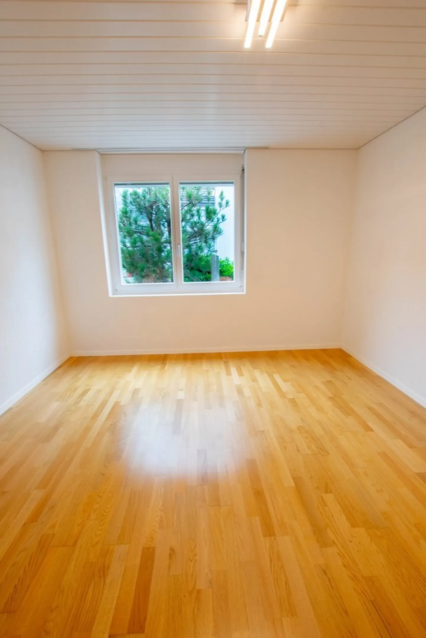 Belle appartement de 3,5 pièces avec salle de bricolage à louer ! - Photo 5 sur 11