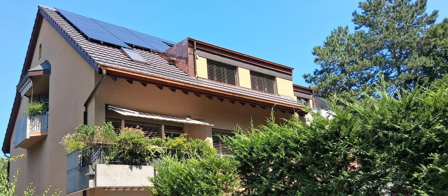 Charmante Dachwohnung in Riehen - Foto 2 von 13