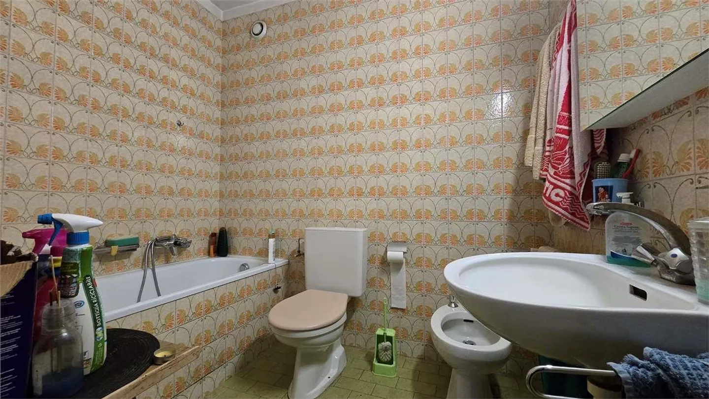Büro/Wohnung in Chiasso - Foto 8 von 8