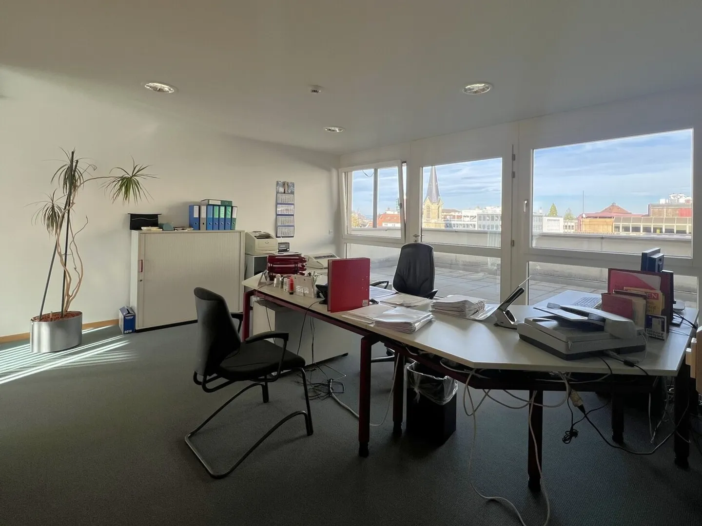 For rent - 124 m² office on the 4th floor, in the city center - Photo 5 of 6