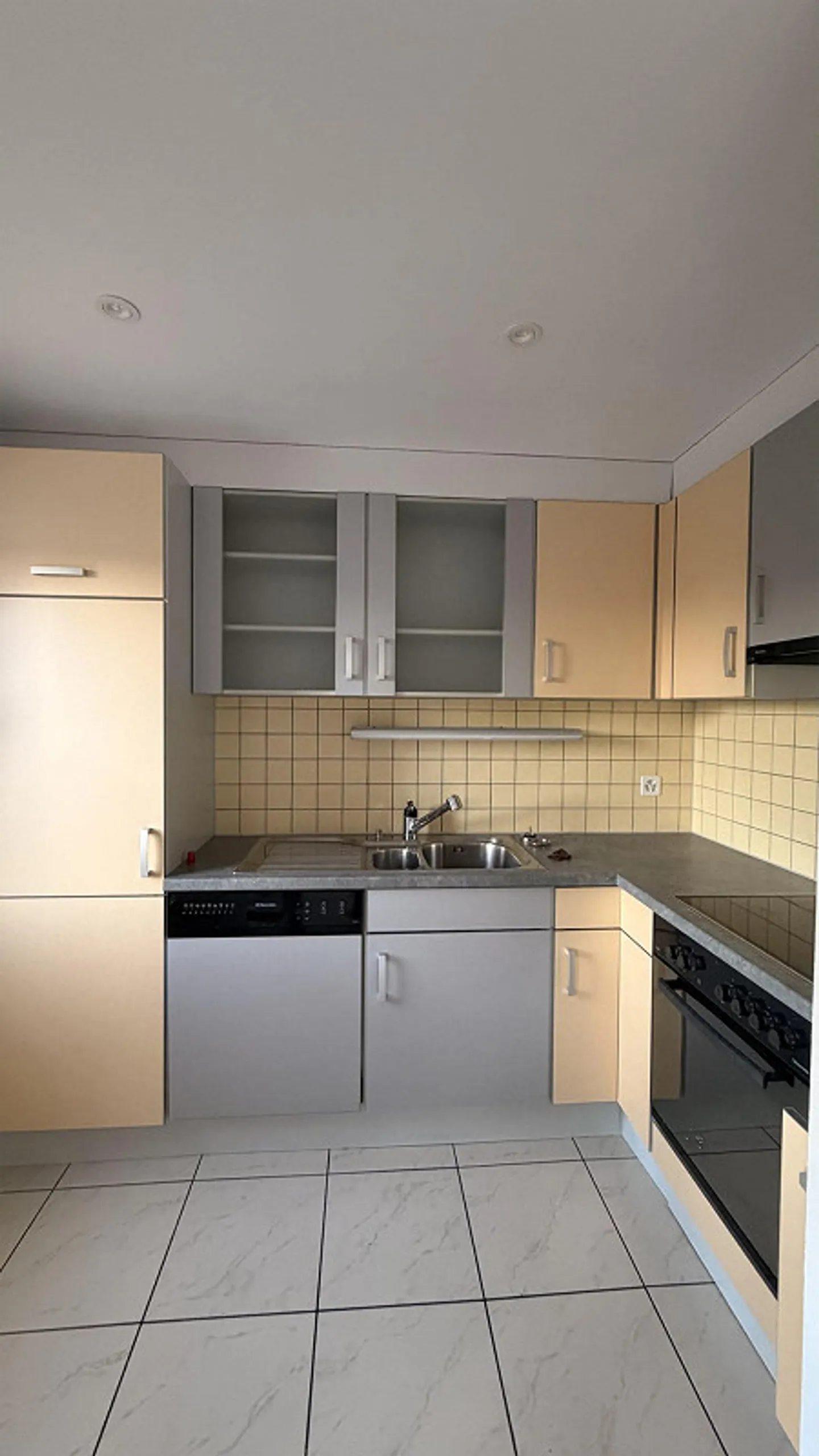 2.5 Room Apartment - Photo 7 of 11