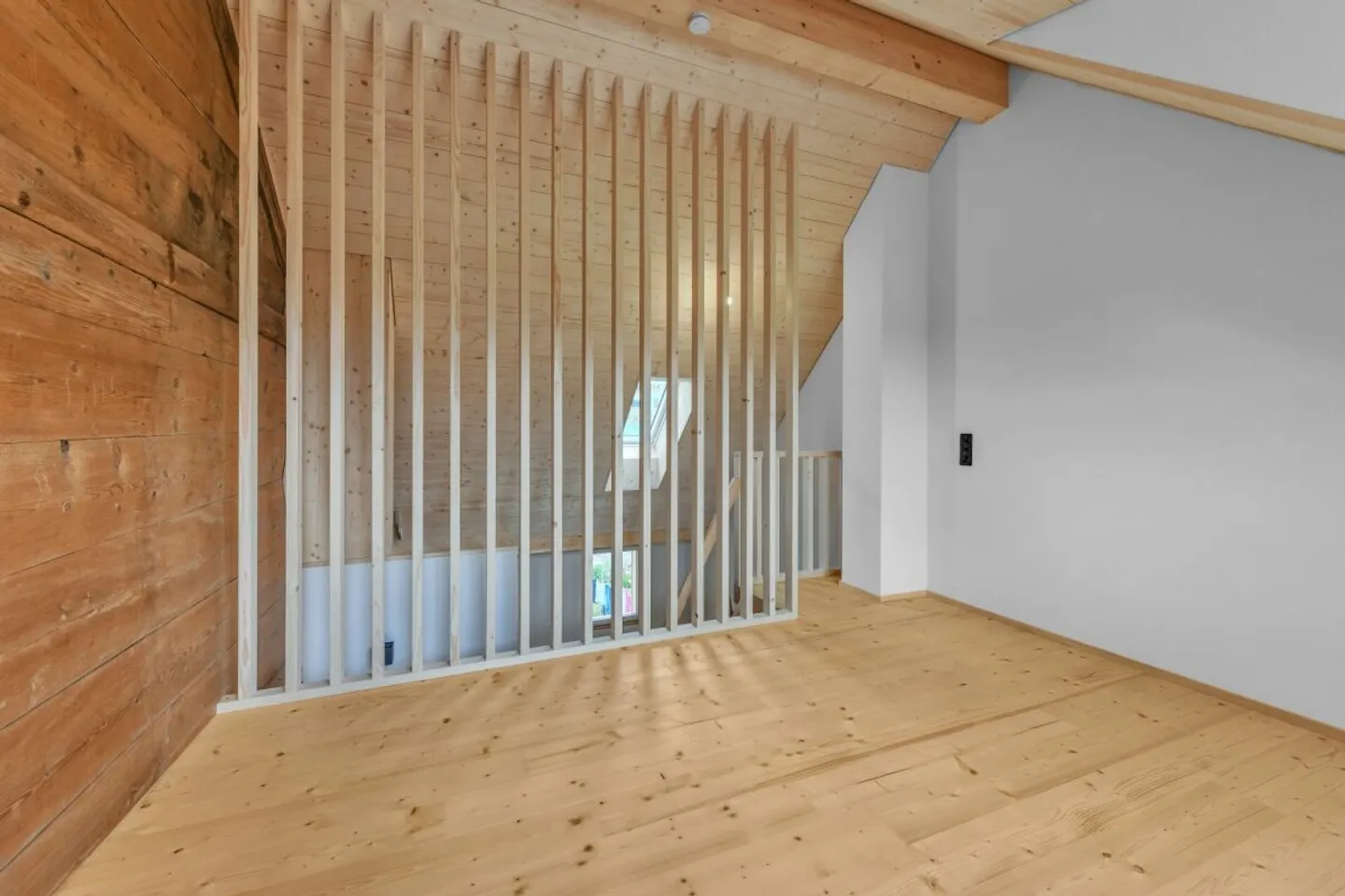 Einziehen und wohlfühlen: Charmanter 3.5-Zimmer-Hausteil, kernsaniert und bezugsbereit in Bazenheid - Foto 11 von 36