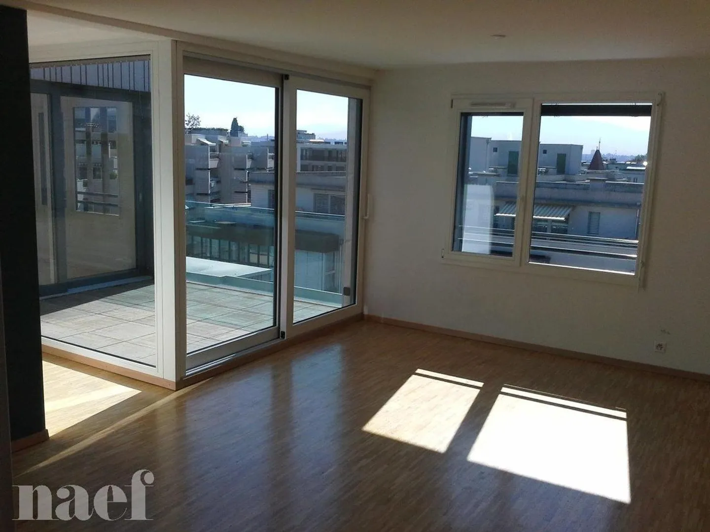 6.5 Room Apartment - Photo 2 of 7