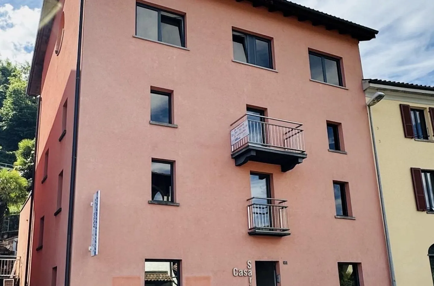Propriété de rendement ! Immeuble multifamilial avec résidences principales et secondaires pour ... - Photo 1 sur 13