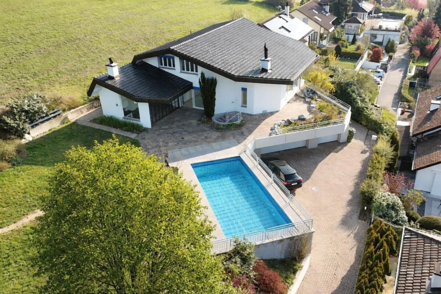 Luxury Villa with Unobstructed Views - Photo 1 of 30
