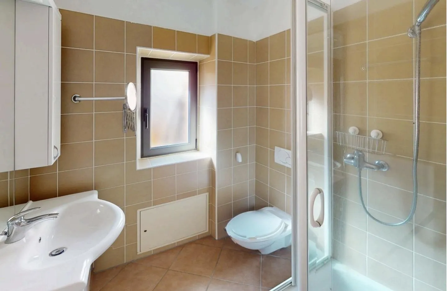 Propriété de rendement ! Immeuble multifamilial avec résidences principales et secondaires pour ... - Photo 8 sur 13