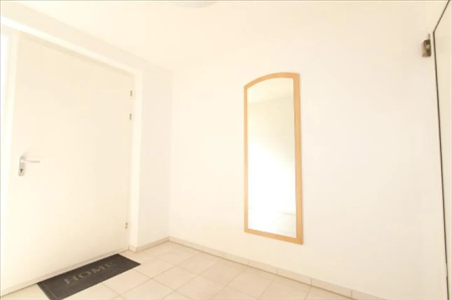 Cinq chambres, grande terrasse et vue de rêve ! - Photo 2 sur 15