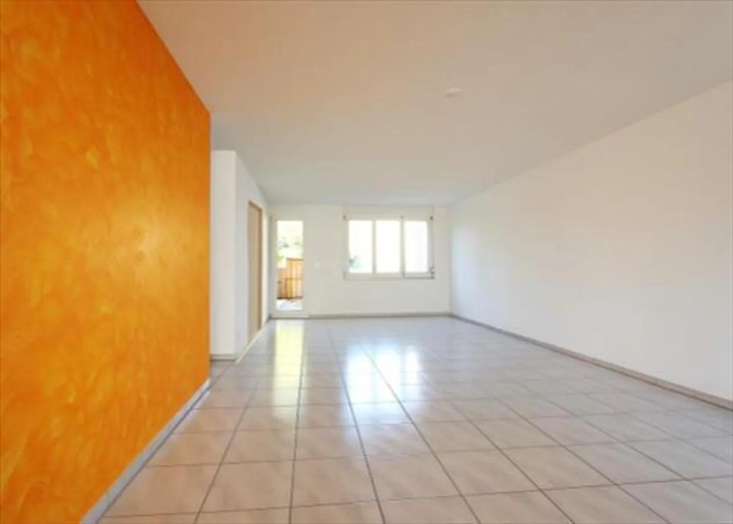 Cinq chambres, grande terrasse et vue de rêve ! - Photo 3 sur 15