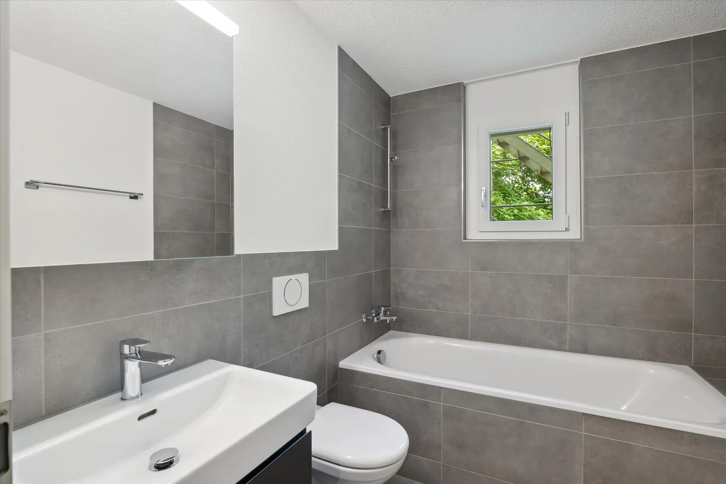 Ampio appartamento 4.5 locali - Foto 6 di 9