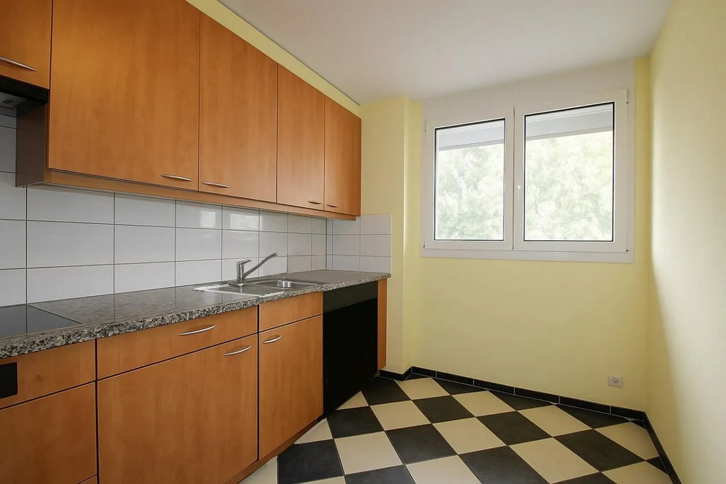 Cinq chambres, grande terrasse et vue de rêve ! - Photo 4 sur 15