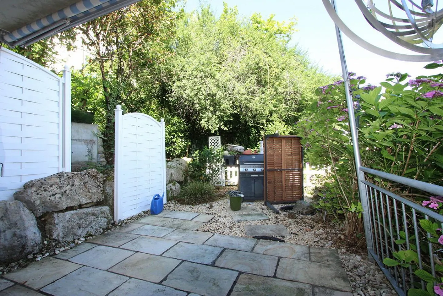 Cinq chambres, grande terrasse et vue de rêve ! - Photo 13 sur 15